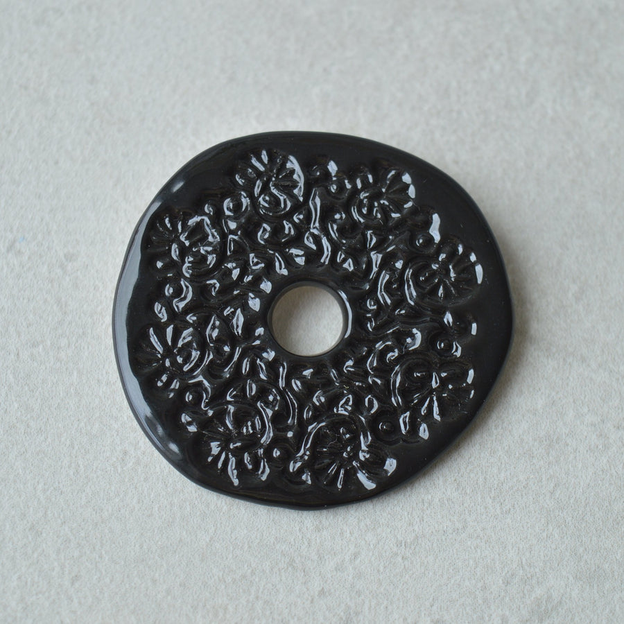 Black textured brooch I