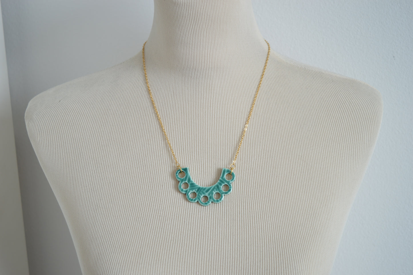 Frilly Necklace Nr. 22