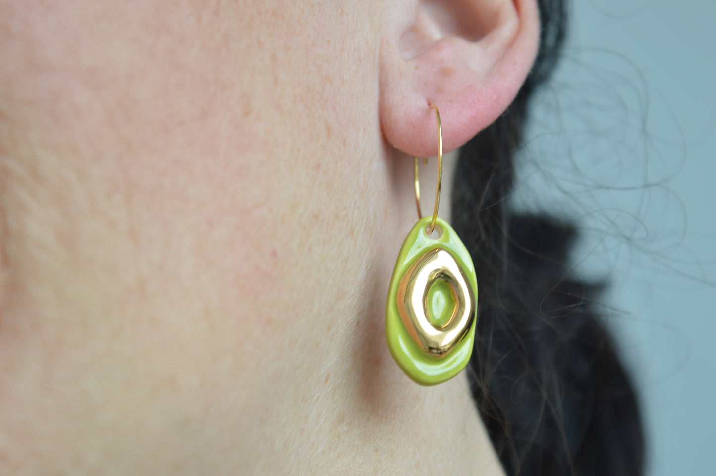 Green gold earrings