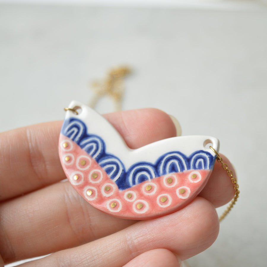 Bra necklace - red/blue I