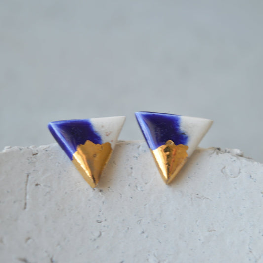 Stud earrings No. 24