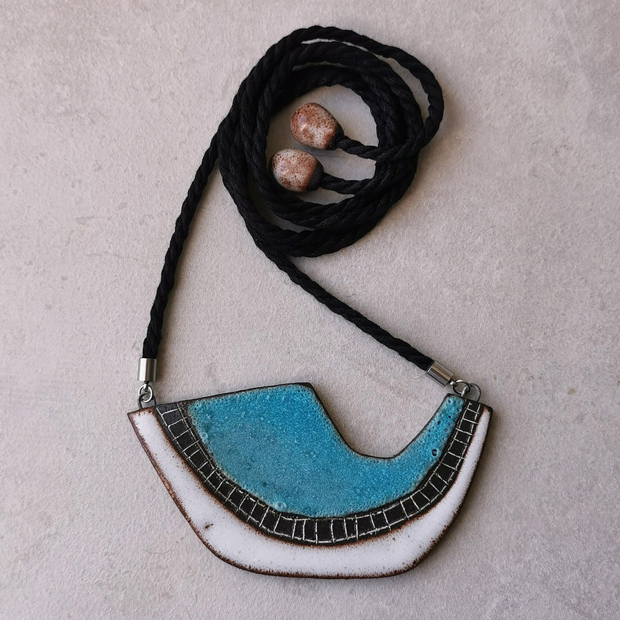 Charna necklace No. 15